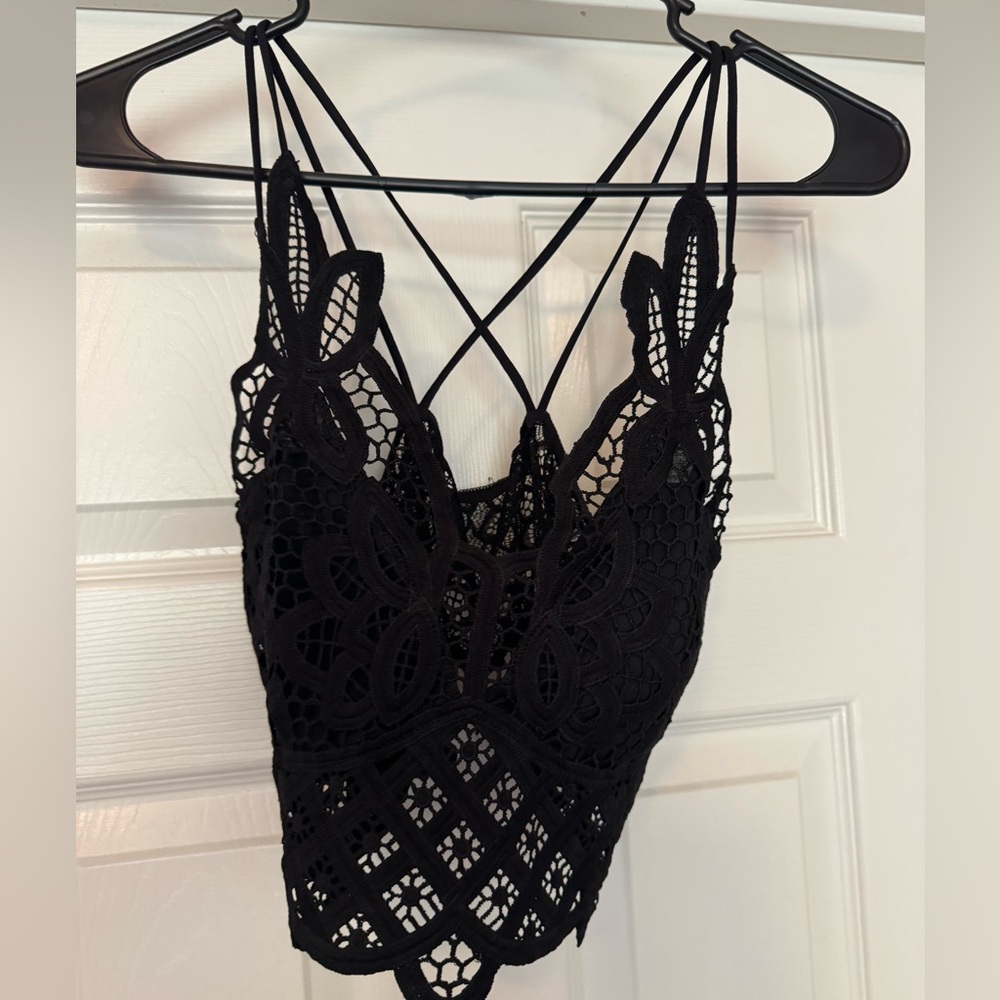 SHEIN Black Lace Crop Top